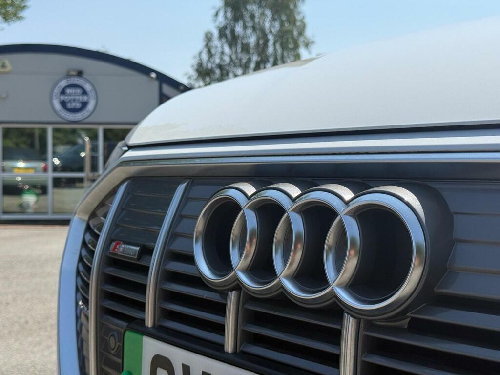 Audi E-tron 230Kw 50 Quattro Black Black #32