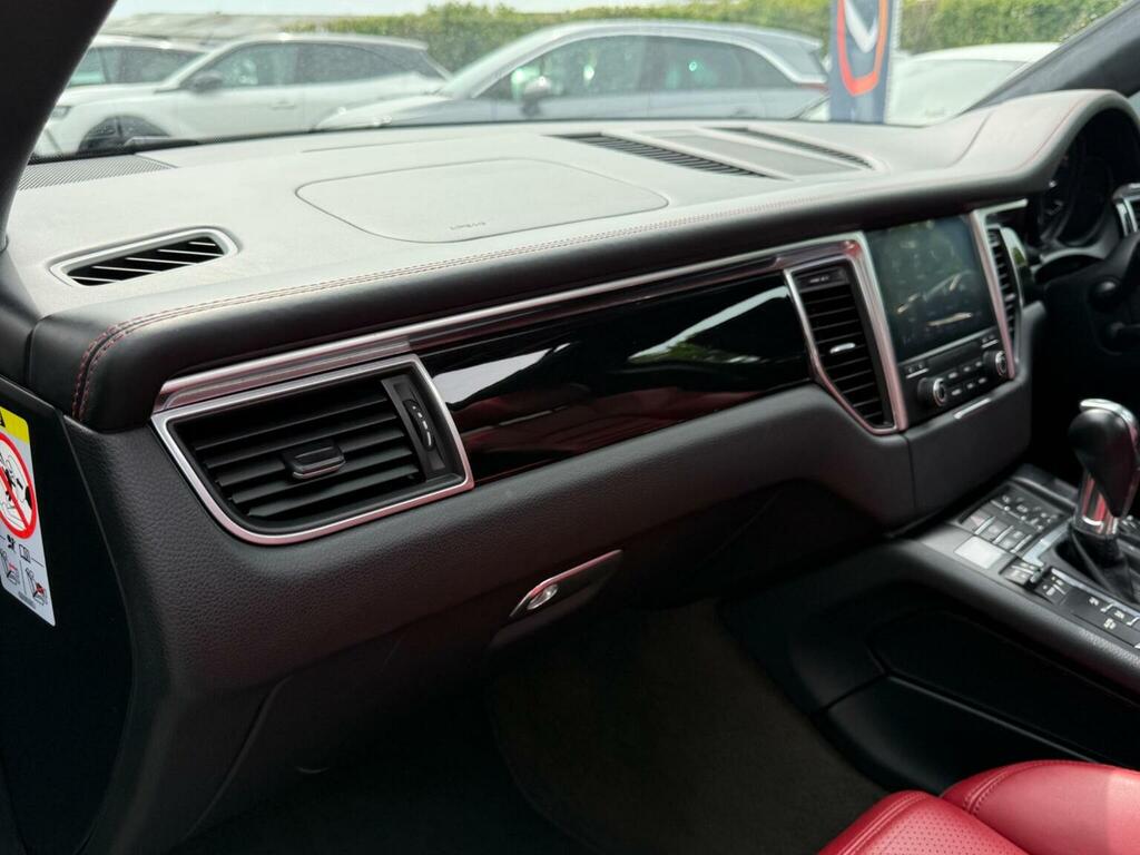 Porsche Macan Macan T Performance S-a Grey #9