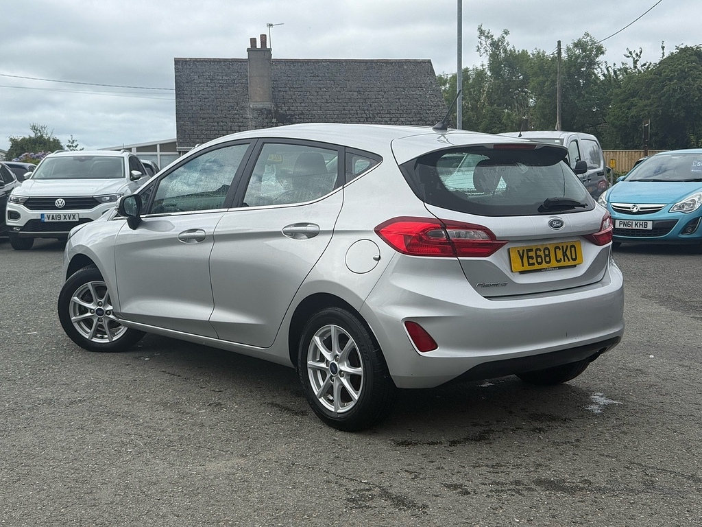 Ford Fiesta Ti-vct Zetec YE68CKO Silver #4
