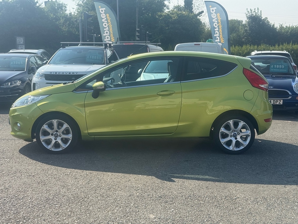 Ford Fiesta Titanium Green #4