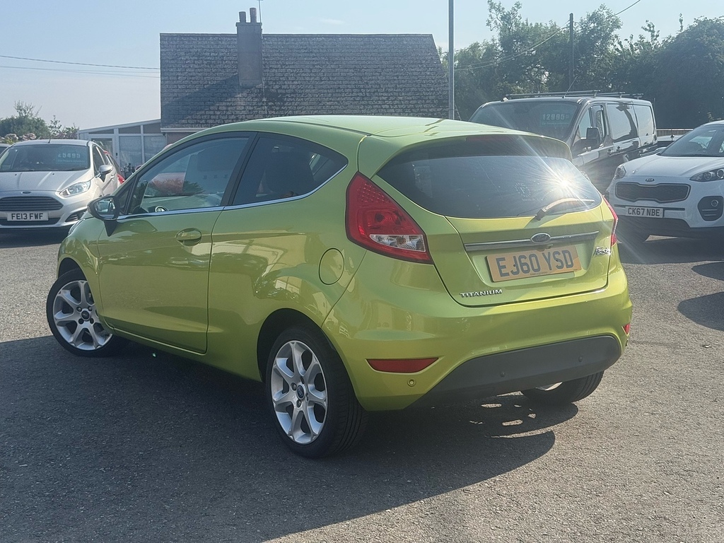 Ford Fiesta Titanium Green #5