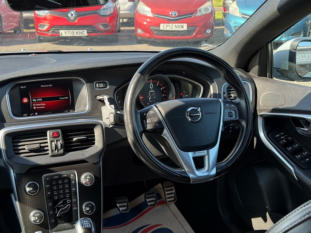 Volvo V40 T2 R-design Edition Silver #6
