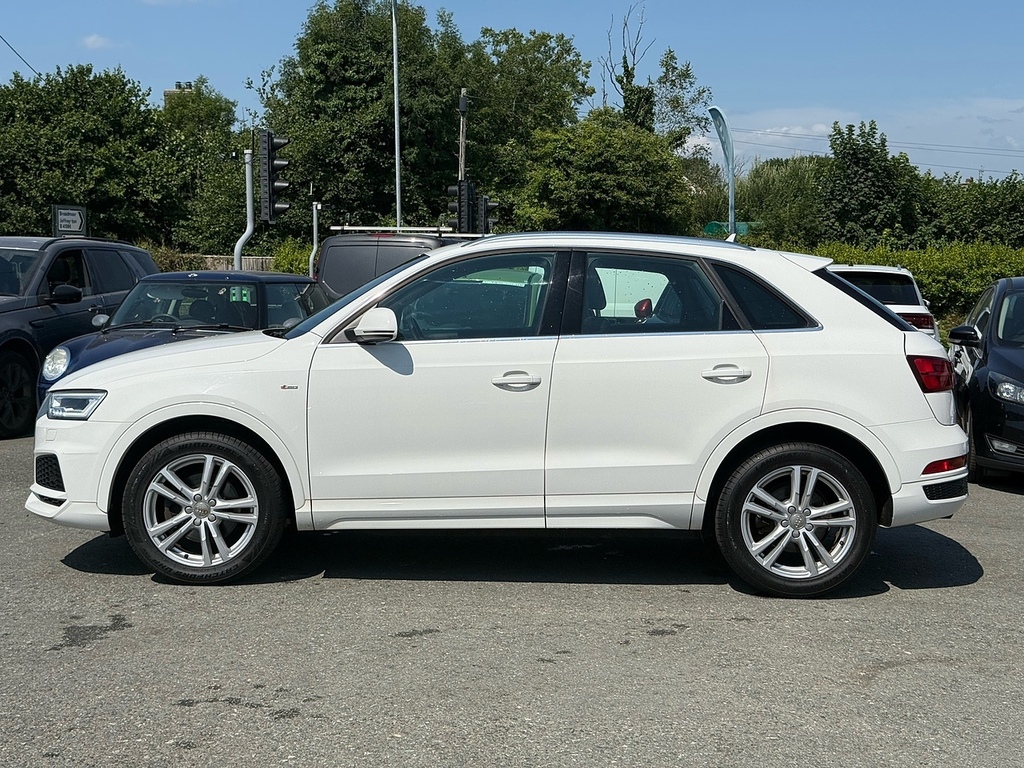 Audi Q3 Tfsi Cod S Line Edition White #4