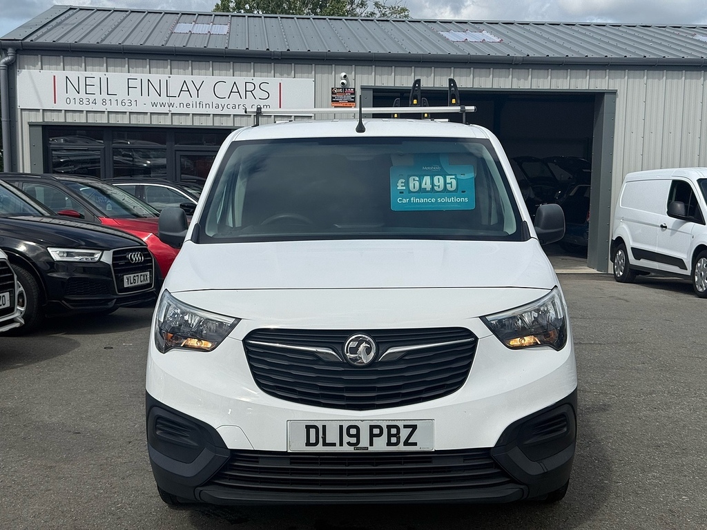 Vauxhall Combo Turbo D 2300 Edition White #2