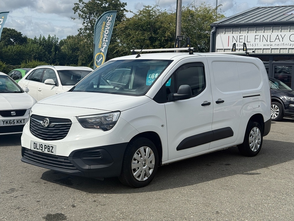Vauxhall Combo Turbo D 2300 Edition White #3