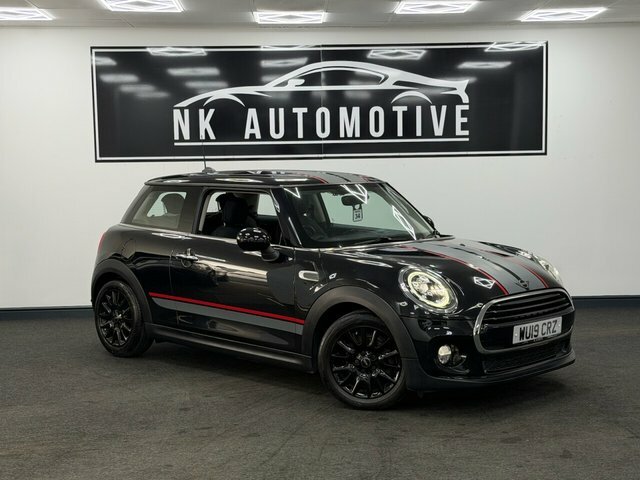 Mini Hatch 2019 1.5 Cooper Classic Hatchback Manua Black