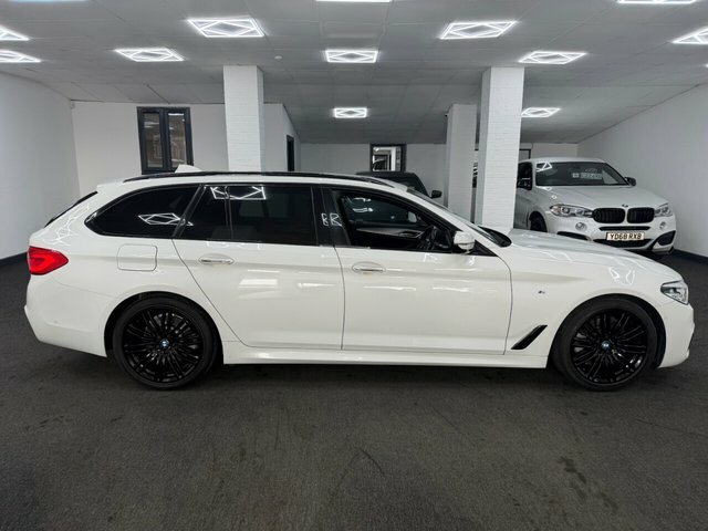 BMW 5 Series 2018 2.0 520D M Sport Touring Euro YB18DWV White #3
