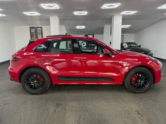 Porsche Macan 2016 3.0T V6 Gts Suv Pdk 4Wd Euro 6 S EY66HXN Red #3