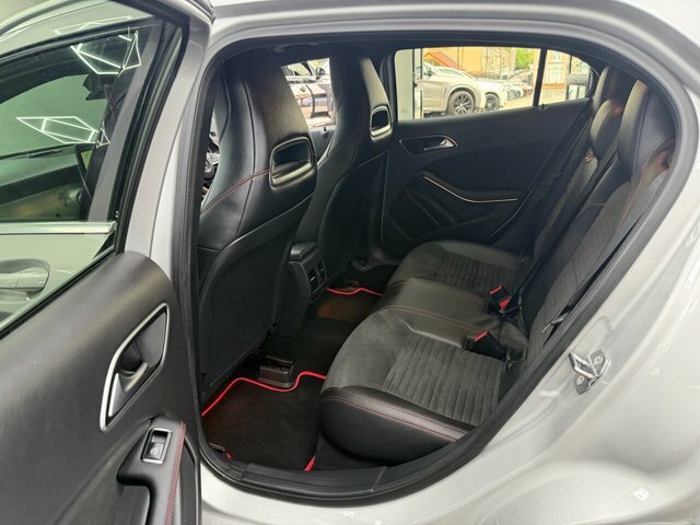 Mercedes-Benz GLA Class Gla 200 Se White #21