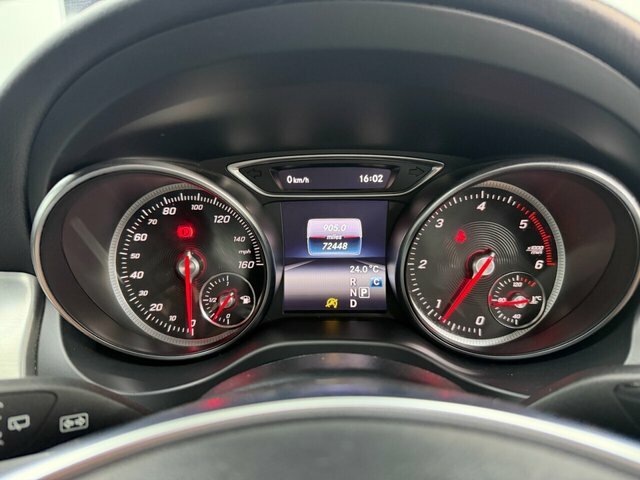 Mercedes-Benz GLA Class Gla 200 Se White #29