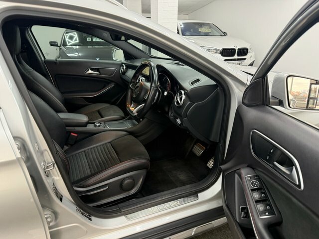 Mercedes-Benz GLA Class Gla 200 Se White #11