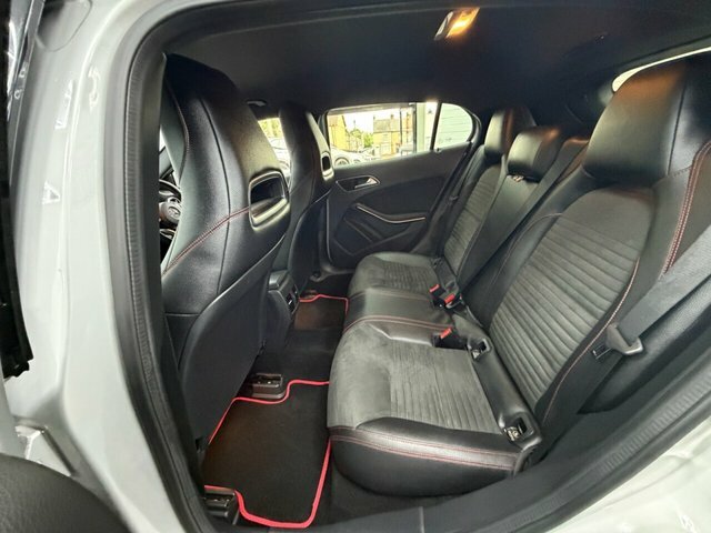 Mercedes-Benz GLA Class Gla 200 Se White #22