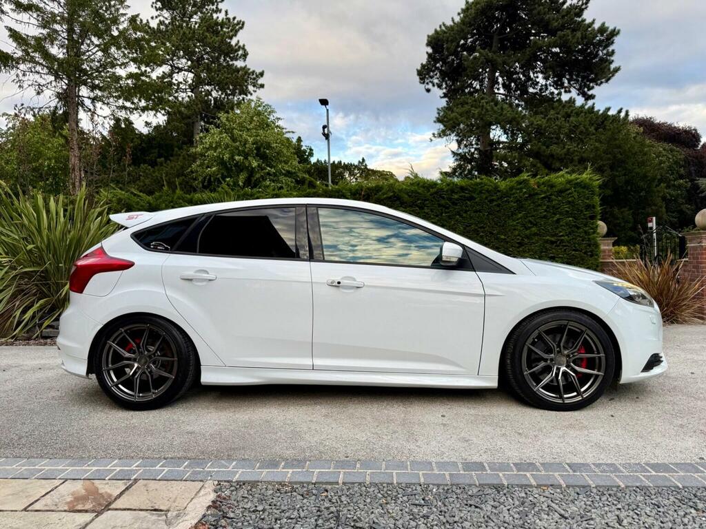 Ford Focus 2.0T Ecoboost St-3 Euro 5 Ss 201363 White #3