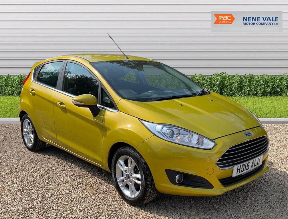 Ford Fiesta 1.0T Ecoboost Zetec Euro 6 Ss Yellow