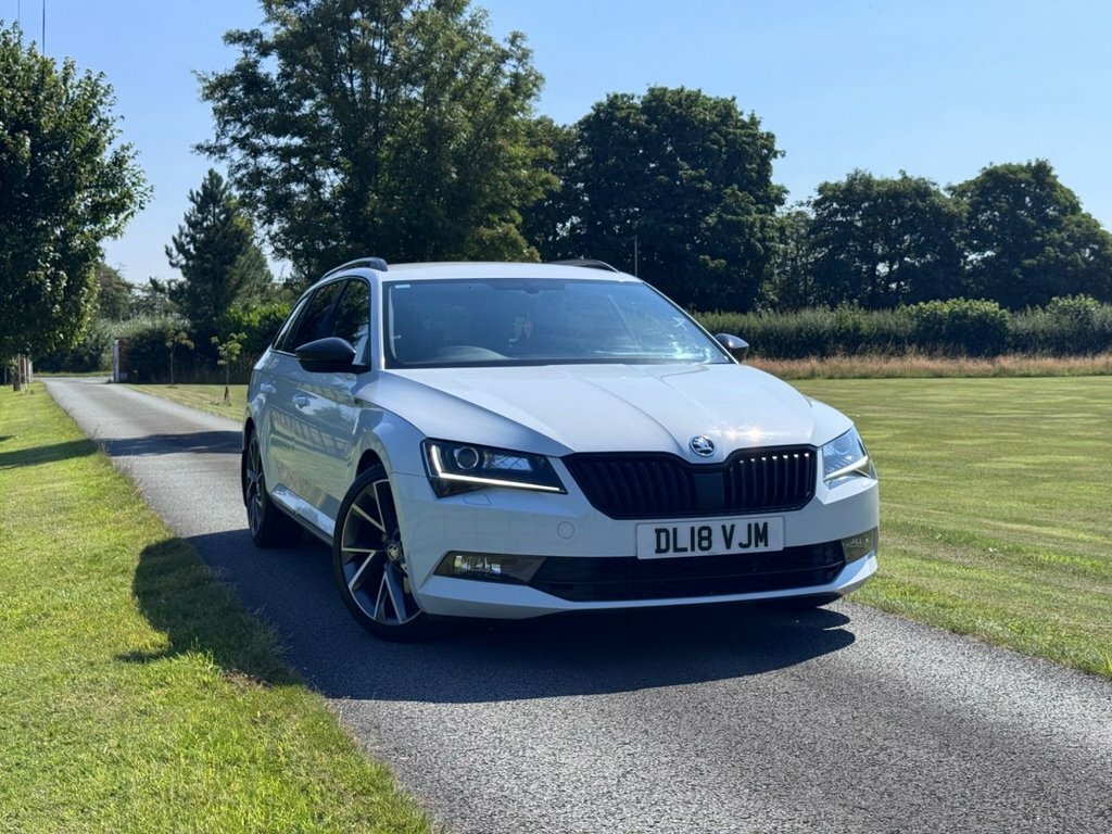 Skoda Superb 1.4L Sportline White #2