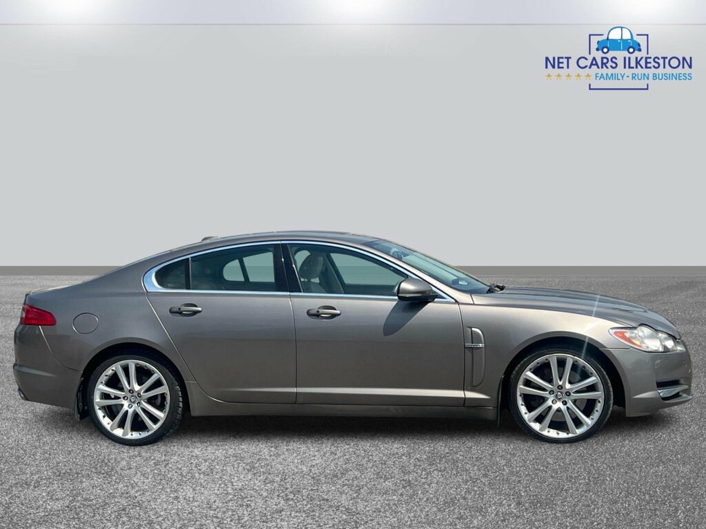 Jaguar XF 3.0D V6 Luxury Saloon Euro 5 240 Silver #8