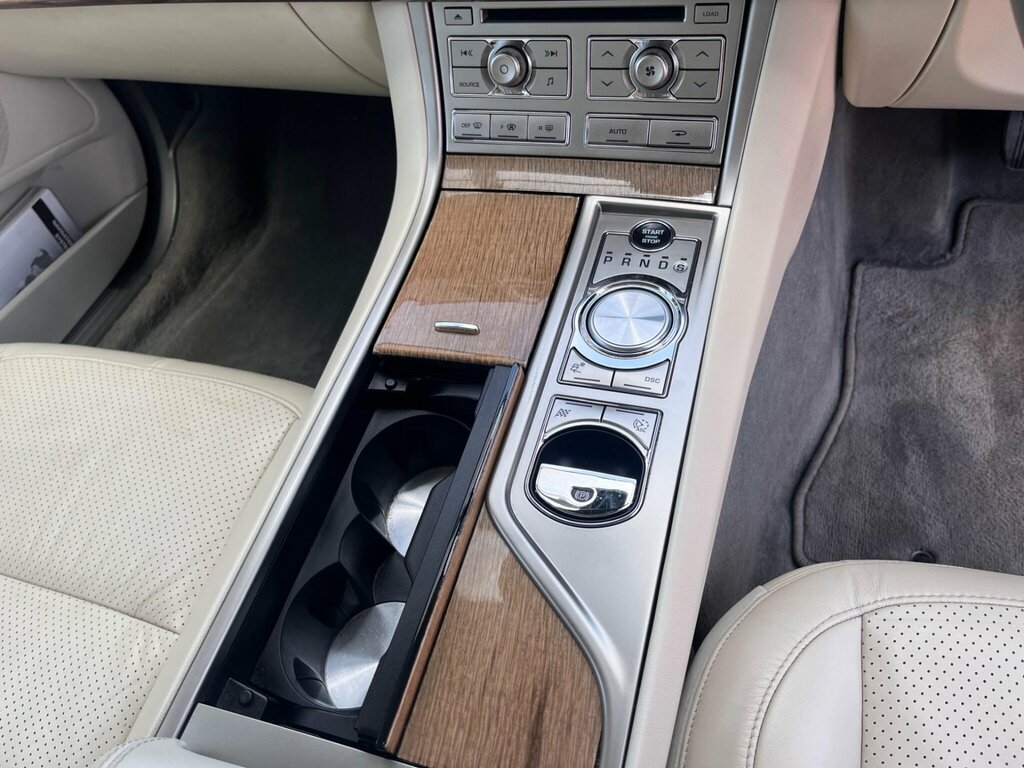 Jaguar XF 3.0D V6 Luxury Saloon Euro 5 240 Silver #10