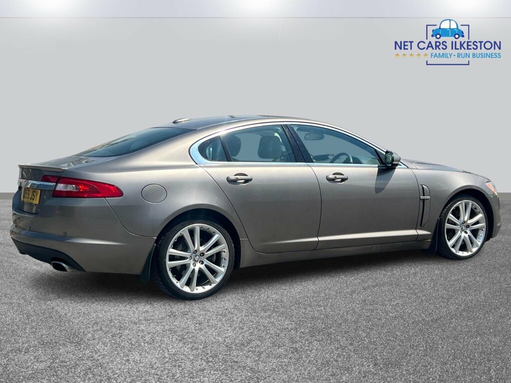 Jaguar XF 3.0D V6 Luxury Saloon Euro 5 240 Silver #31