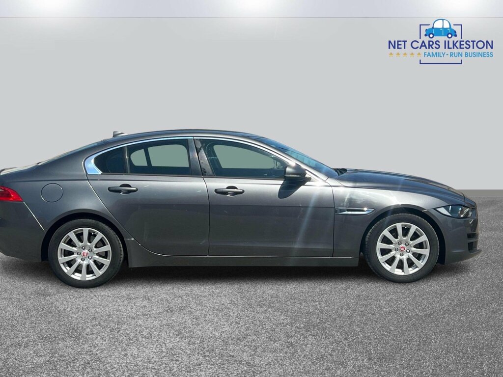 Jaguar XE  Red #9