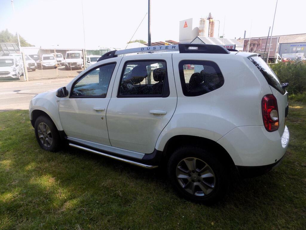 Dacia Duster 1.5 Dci Laureate Euro 6 S S White #4