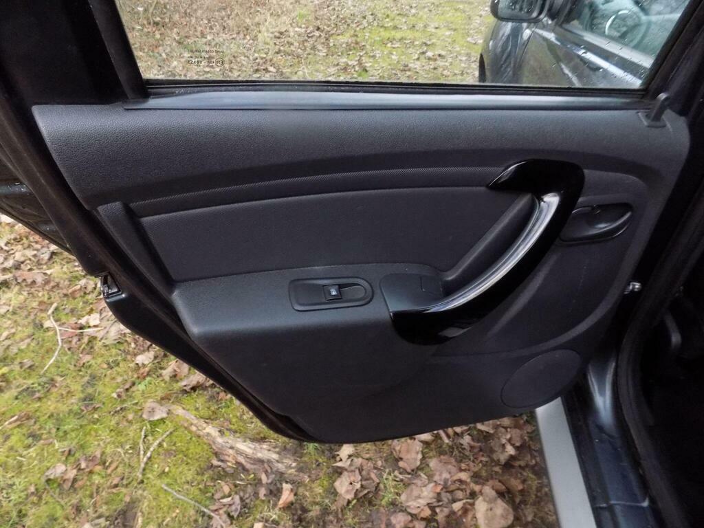 Dacia Duster Hatchback Blue #24