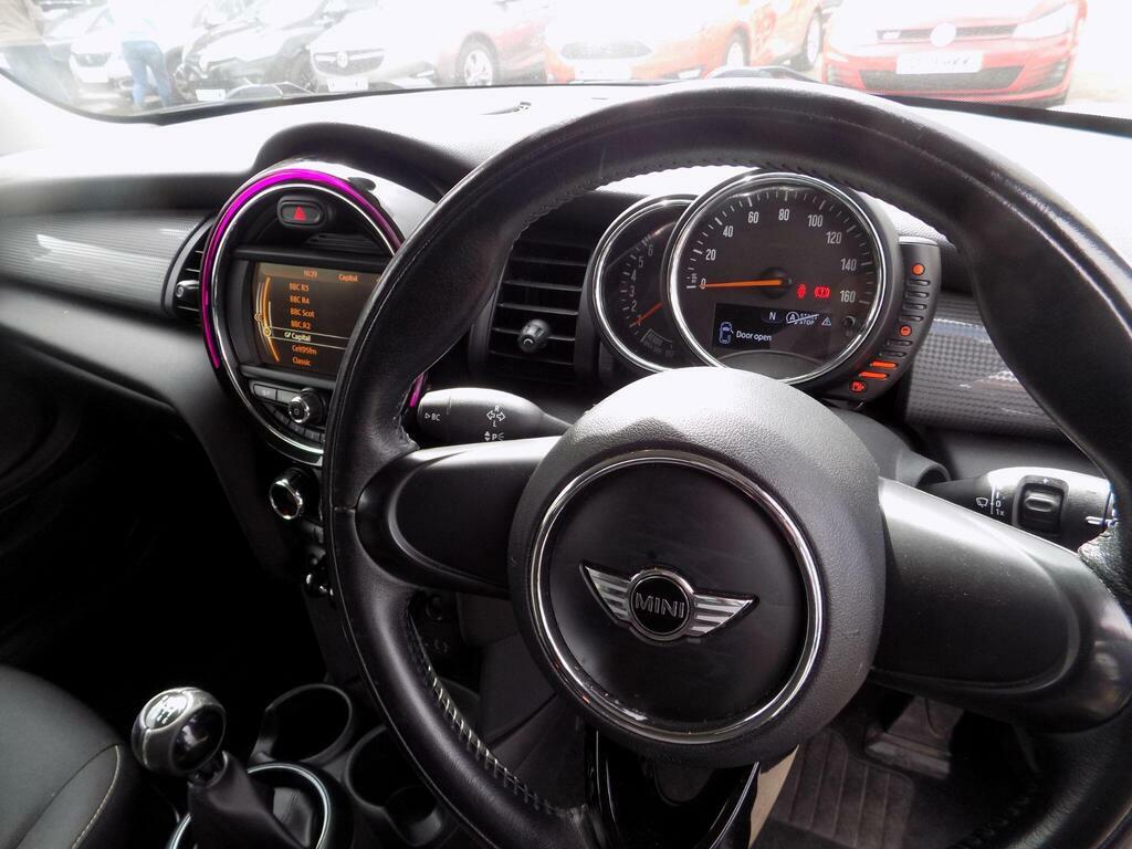 Mini Hatch 1.2 One Euro 6 S S White #5
