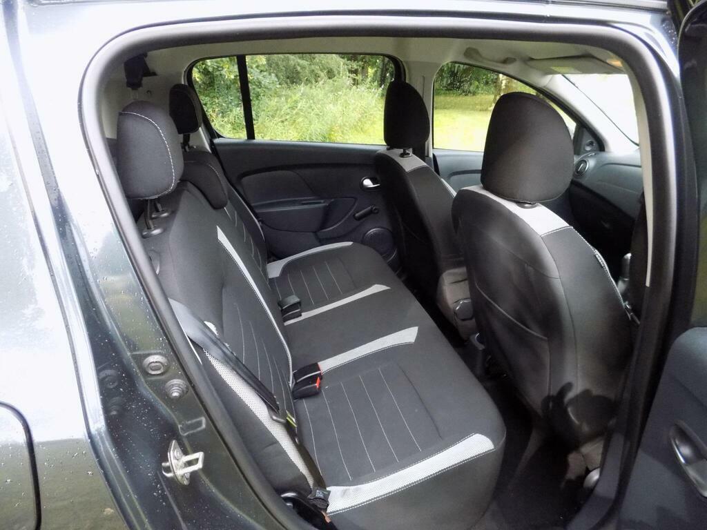 Dacia Sandero Stepway 1.5 Dci Laureate Euro 6 Ss Black #22