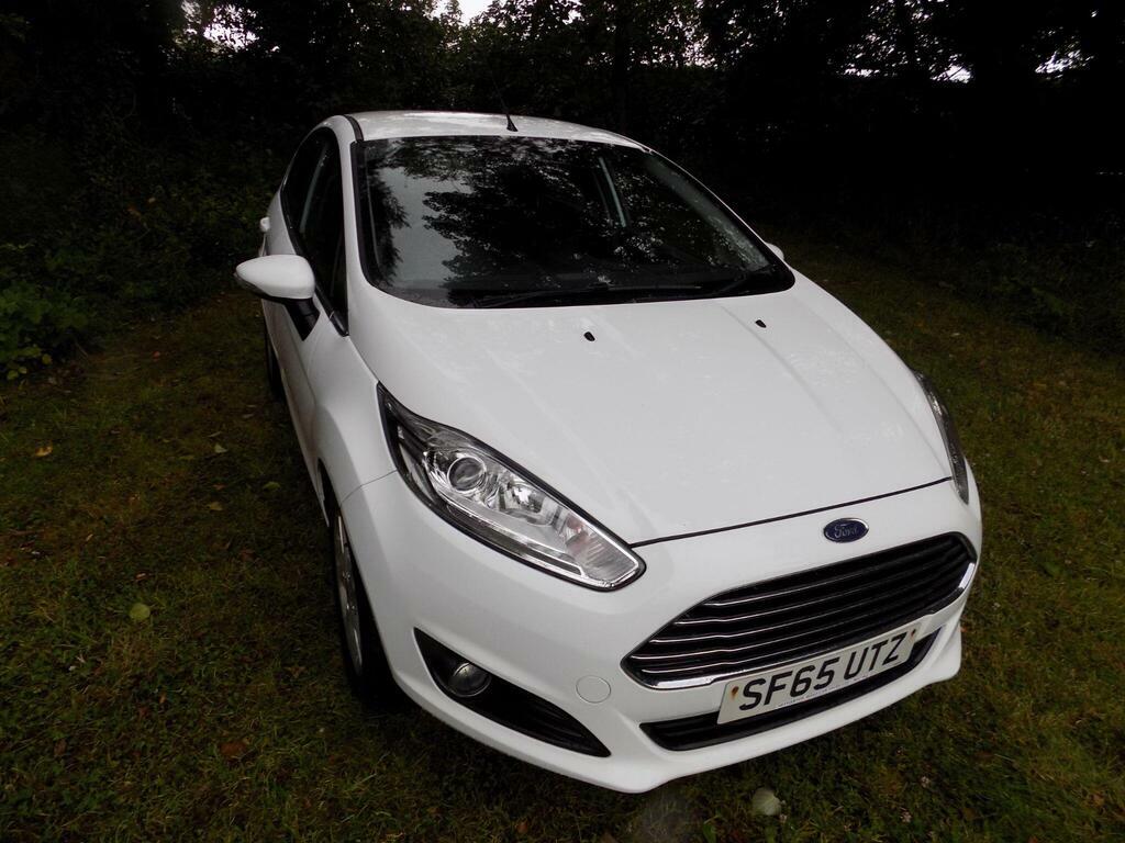 Ford Fiesta 1.5 Tdci Zetec Euro 6 White #2