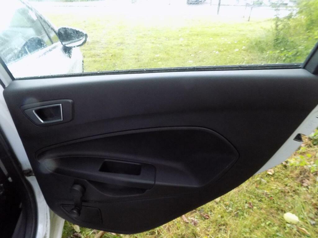 Ford Fiesta 1.3L Zetec Blue #20