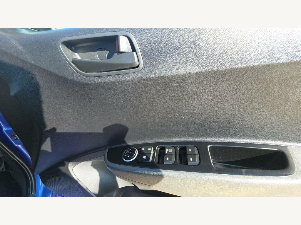Hyundai I10 Se White #15