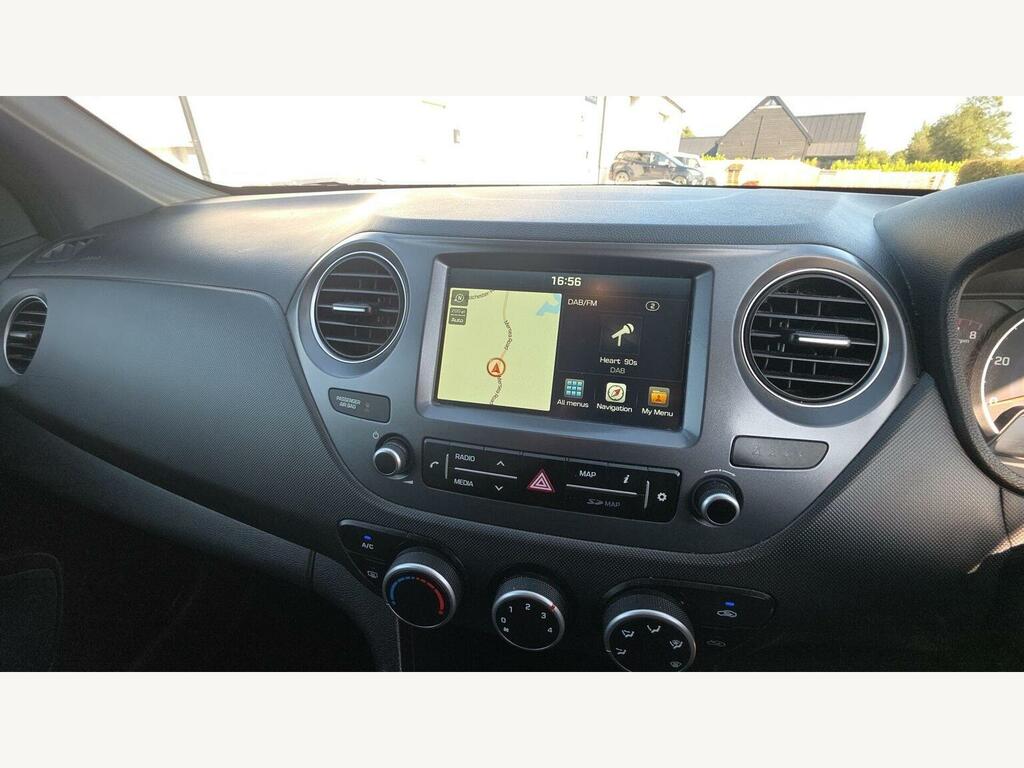 Hyundai I10 Se White #19