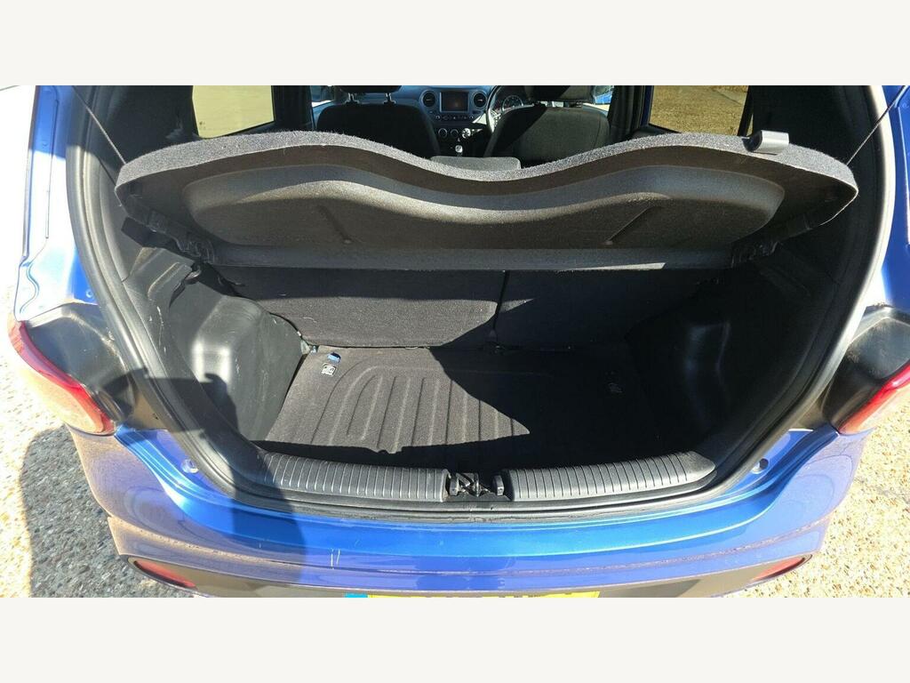 Hyundai I10 Se White #20