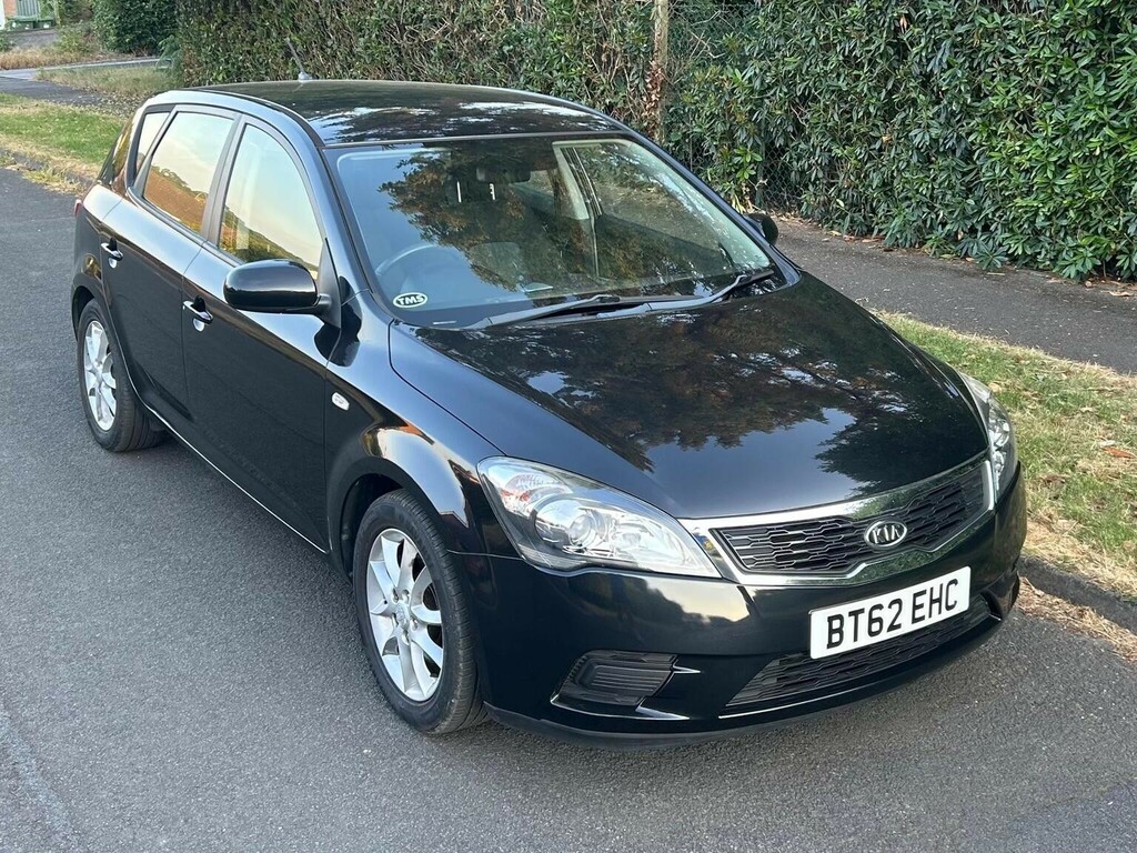 Kia Ceed Hatchback 1.6 Crdi Vr-7 Euro 5 201262 Black