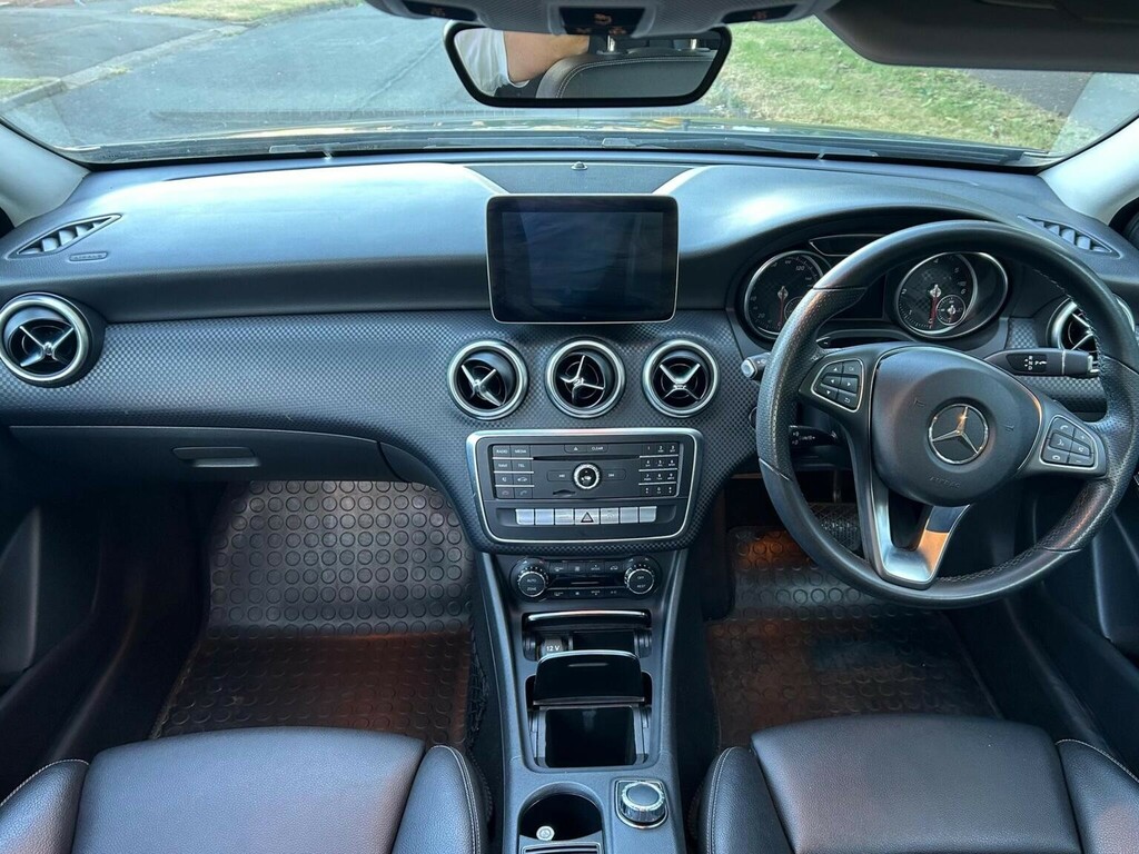 Mercedes-Benz A Class Hatchback 1.5 A180d Sport 7G-dct Euro 6 Ss WU17LGG Grey #3