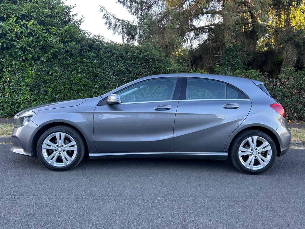 Mercedes-Benz A Class Hatchback 1.5 A180d Sport 7G-dct Euro 6 Ss WU17LGG Grey #2