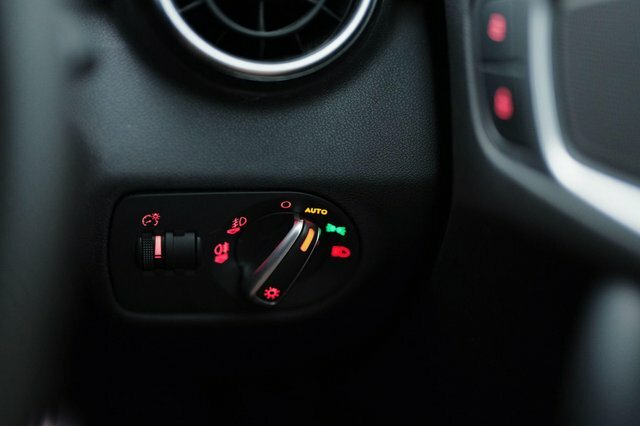 Audi A1 1.4 Tfsi Sport S Tronic Black #44
