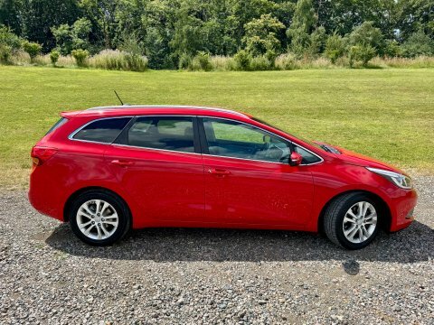 Kia Ceed Crdi 3 Ecodynamics Red #2