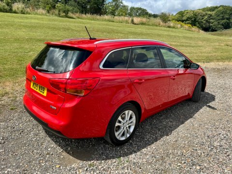 Kia Ceed Crdi 3 Ecodynamics Red #3