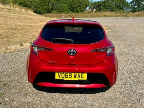Toyota Corolla Vvt-i Design Red #4