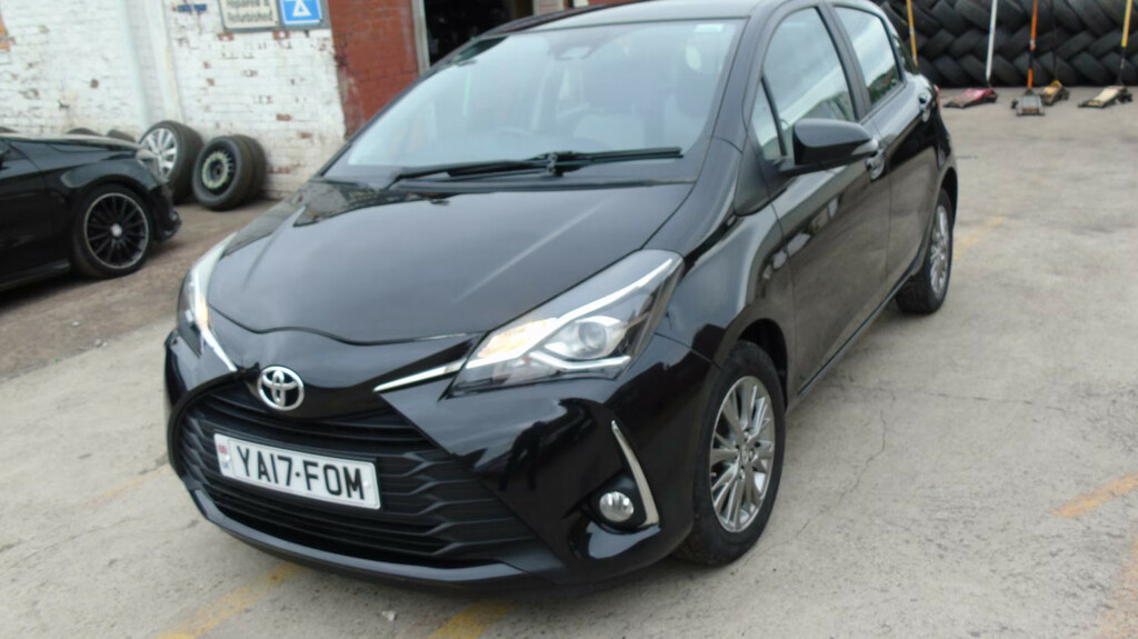 Toyota Yaris 1.5 Vvt-i Icon Hatchback Black