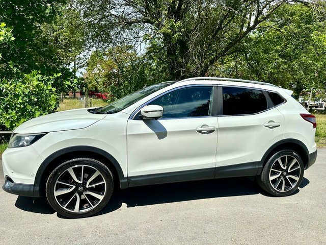Nissan Qashqai 1.2 Dig-t Tekna Suv Xtron 2Wd Euro 6 S White #4