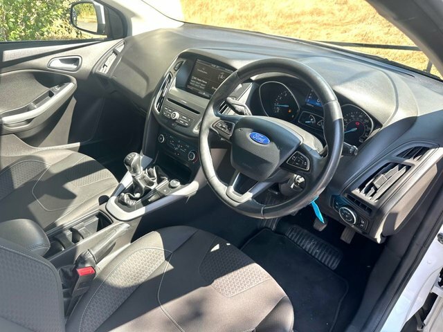 Ford Focus 1.0T Ecoboost Zetec Hatchback Eu LD66YYA White #6