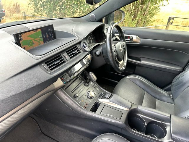 Lexus CT 1.8 200H F Sport Hatchback Hybrid Cvt E White #3