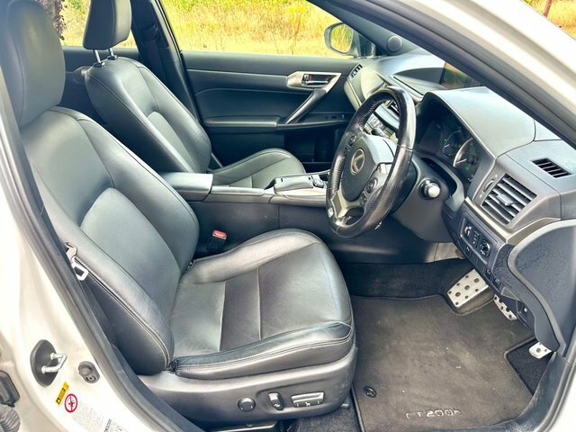 Lexus CT 200H 1.8 Premier Cvt Red #9