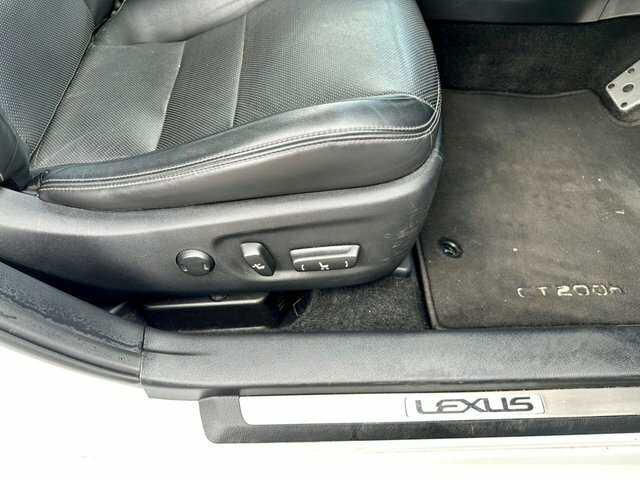 Lexus CT 200H 1.8 Premier Cvt Red #11