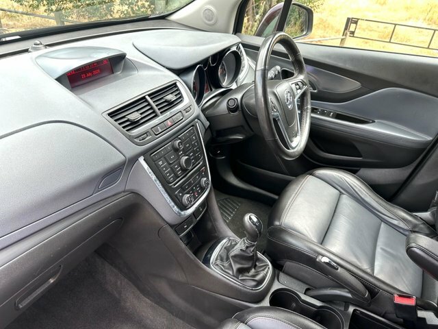 Vauxhall Mokka 1.6 Se Suv 2Wd Euro 5 S S 115 SD15BCZ Brown #2