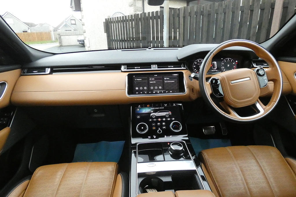Land Rover Range Rover Velar 2.0 D240 R-dynamic Hse Black #9