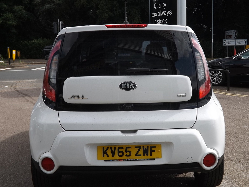 Kia Soul 1.6 Gdi Connect Euro 5 Red #20