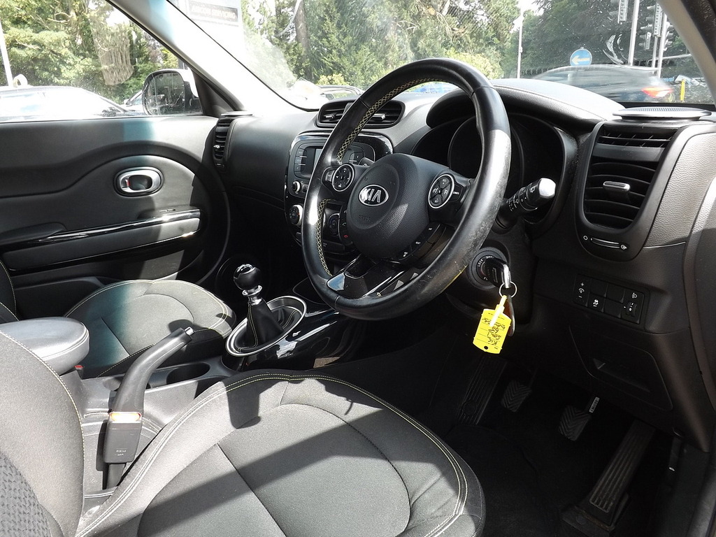 Kia Soul 1.6 Gdi Connect Euro 5 Red #13