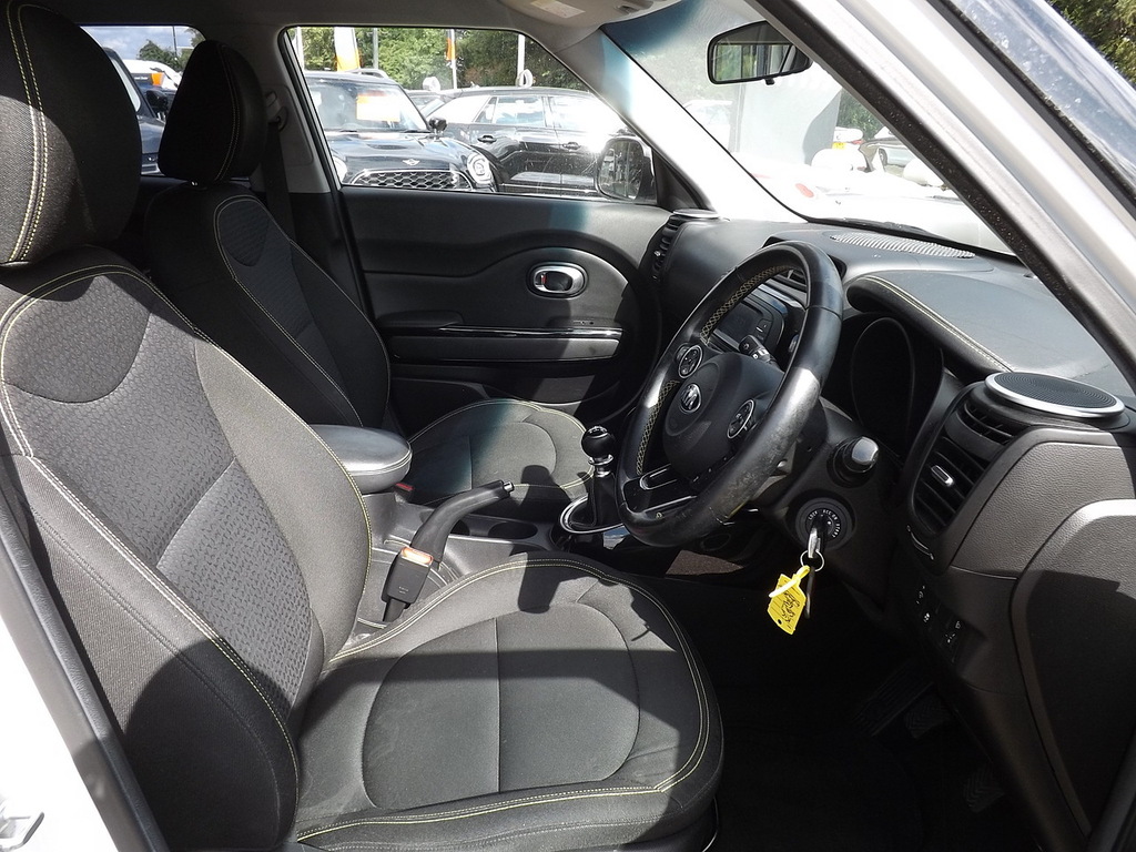 Kia Soul 1.6 Gdi Connect Euro 5 Red #15